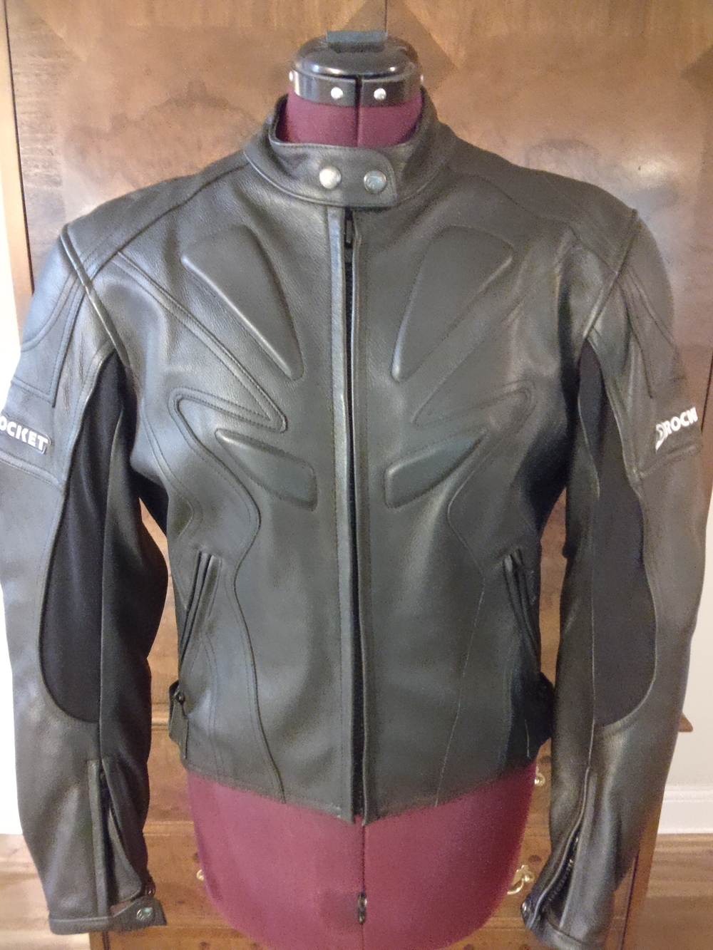 Joe Rocket Black Leather Motorcycle Jacket with Snap Collar